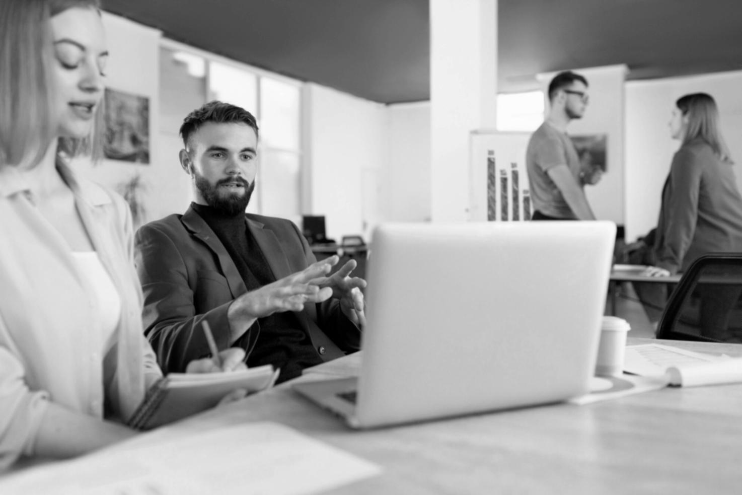 Langfristige Erfolgsmessung und Strategieanpassung